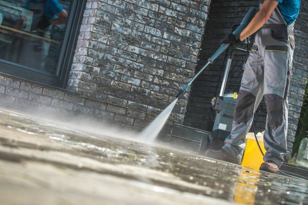Best Parking Lot and Garage Cleaning  in Fenton, MI